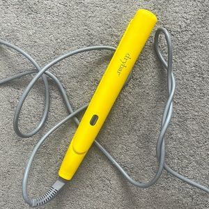 Dry Bar hair straightener